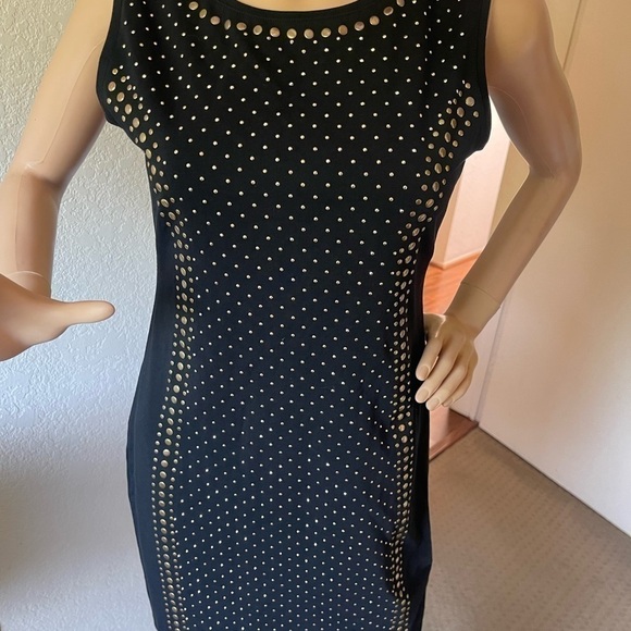 H&m Medium Black Figure Forming Gold Studded Sleeveless Knee Length Dress - Picture 3 of 9